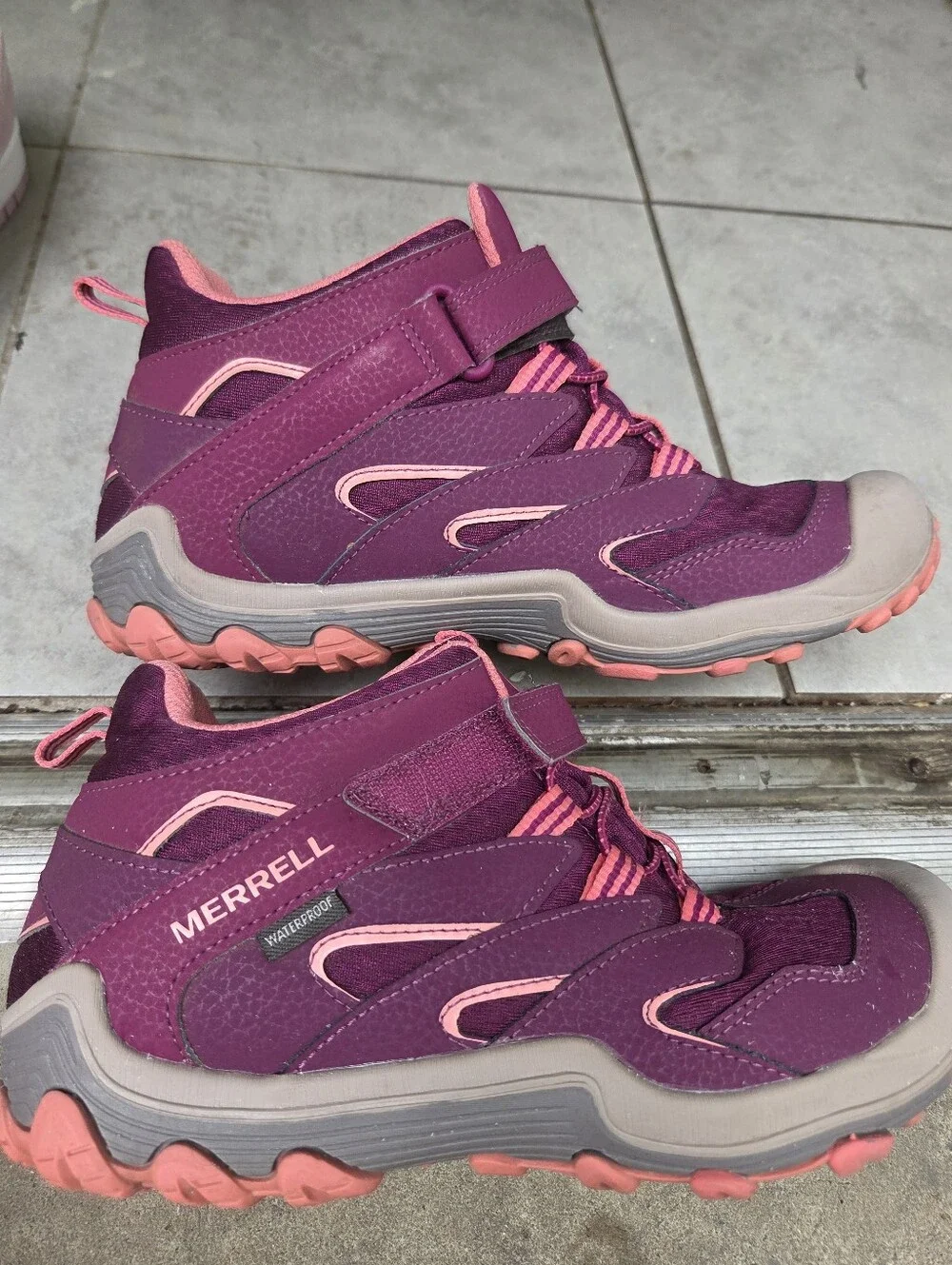 Merrell Kid Unicex Size 5.5 G